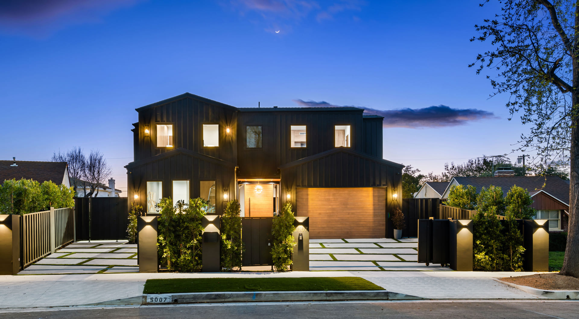 modern-two-story-house